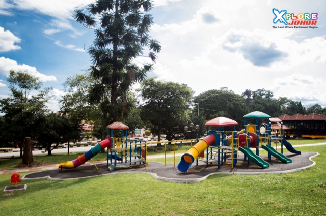 タマン・ブンガ・バトゥ・ハムパル、セガマット Taman Bunga Batu Hampar, Segamat