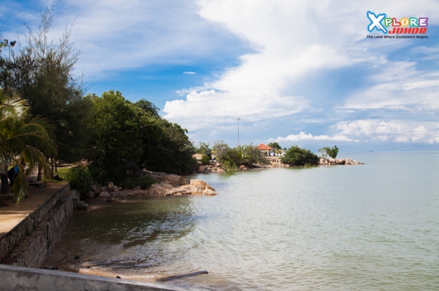 パンタイミニアックベック（冷凍油田） Pantai Minyak Beku (Frozen Oil Village)